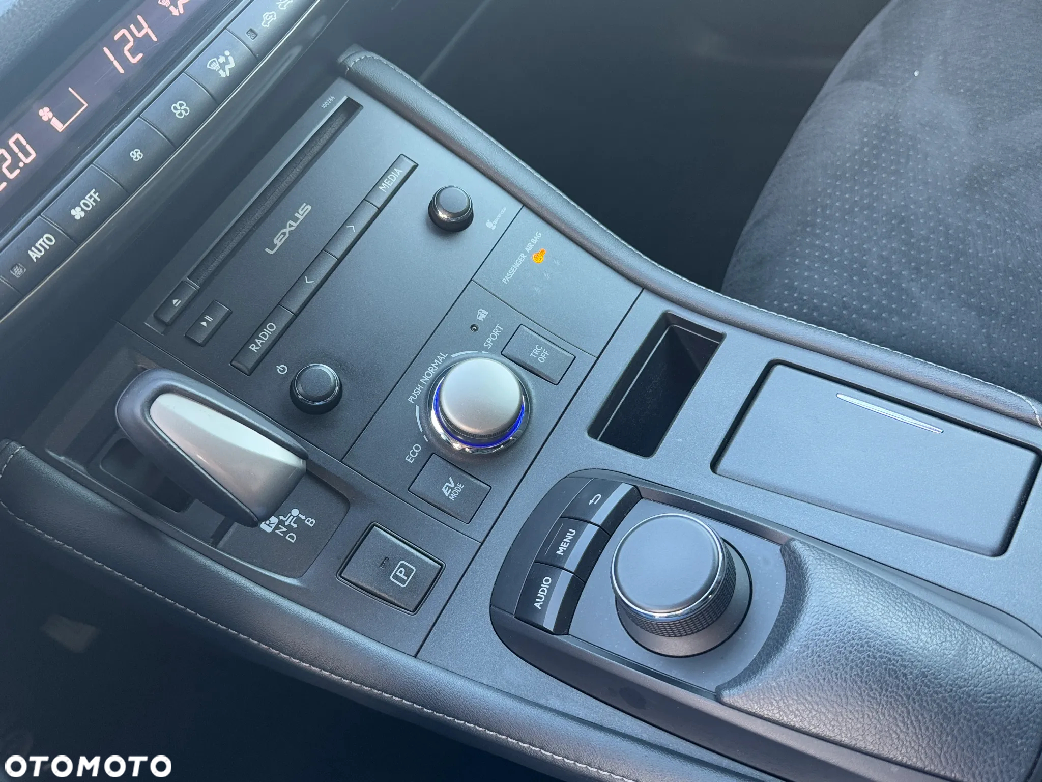 Lexus CT 200h Comfort - 11
