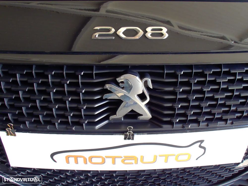 Peugeot e-208 - 15