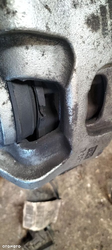 Zaciski piasta przód Vectra c signum 1.9 120km - 7