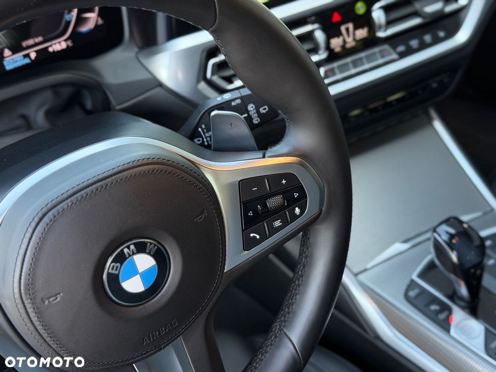 BMW Seria 3 320i Edition M Sport Shadow - 17