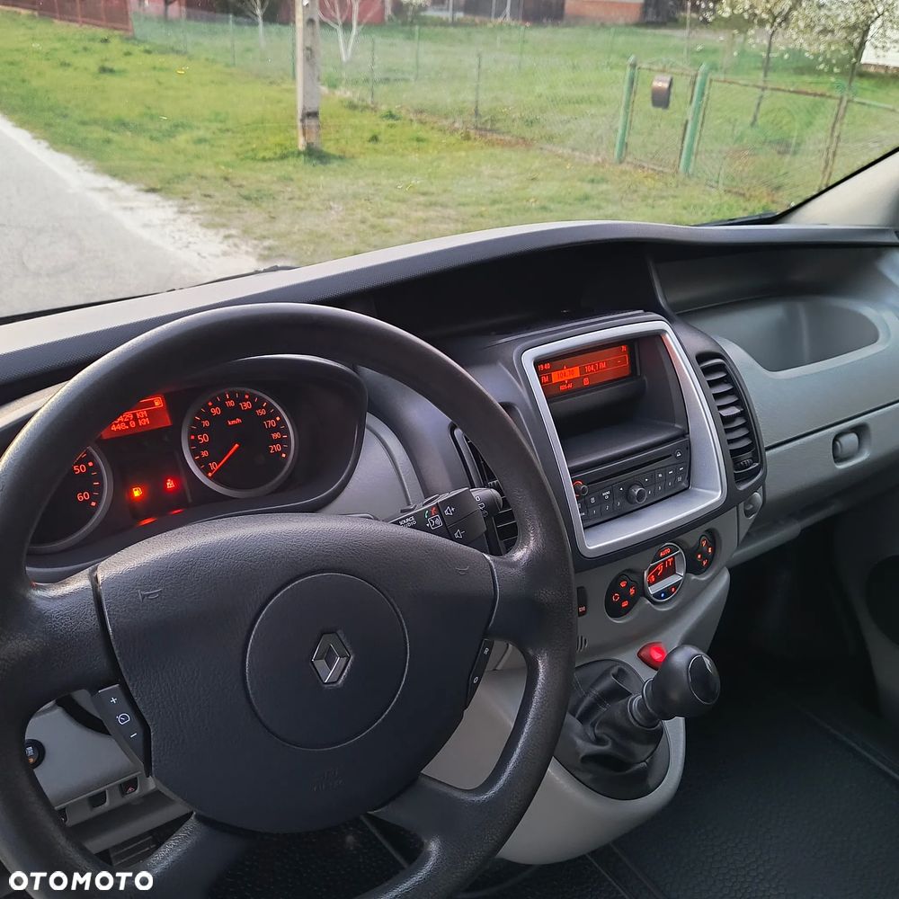 Renault Trafic - 30