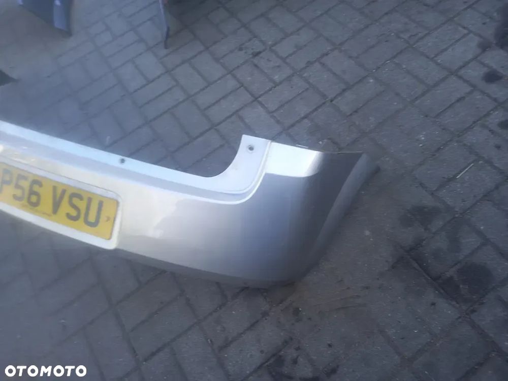 Opel Meriva A zderzak tyl srebrny