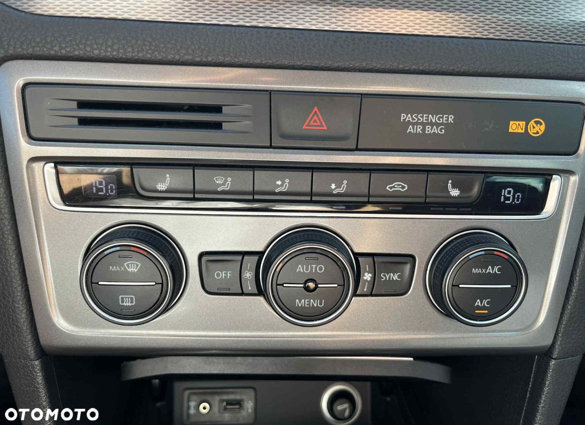 Volkswagen Golf Sportsvan - 9