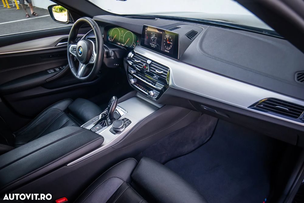 BMW Seria 5 530i xDrive AT - 16