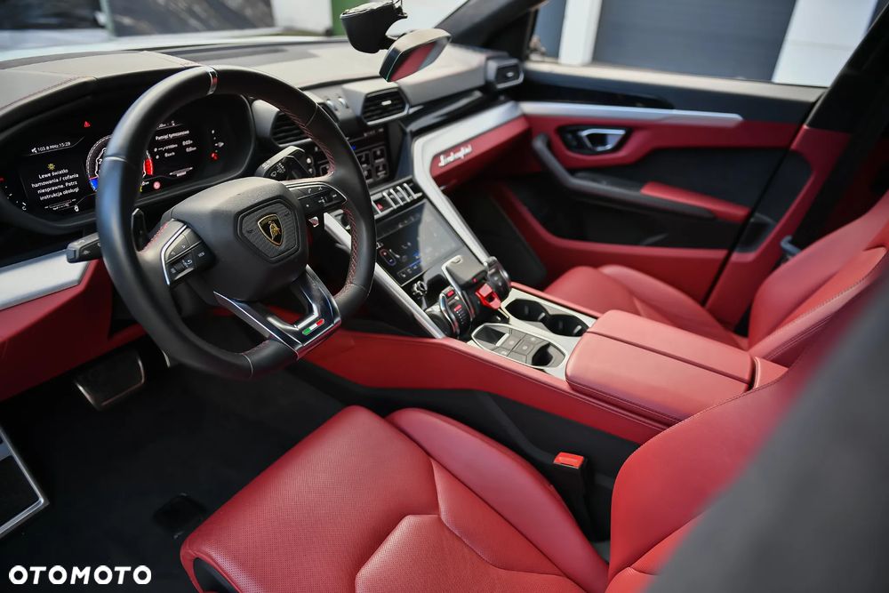 Lamborghini Urus - 8