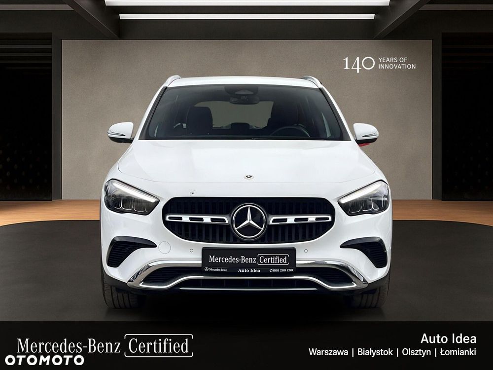 Mercedes-Benz GLA - 9