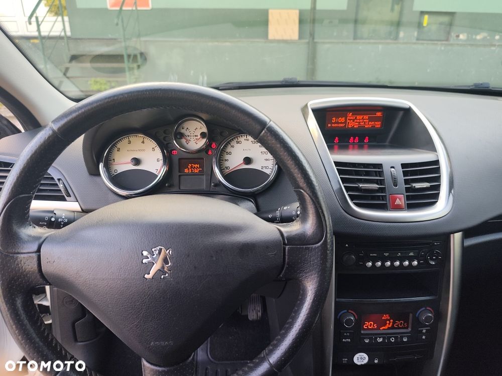 Peugeot 207 - 7