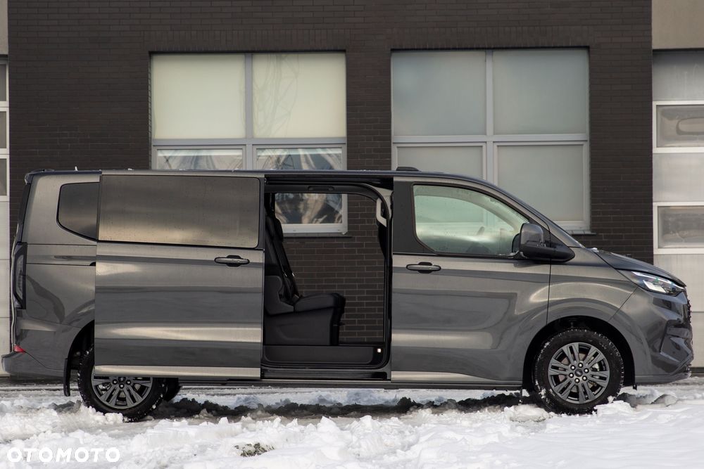 Ford Tourneo Custom - 5