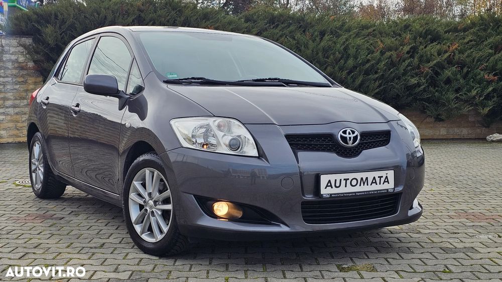 Toyota Auris 1.6 L Valvematic CVT Luna - 1