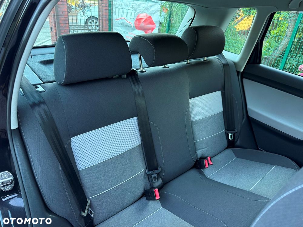Volkswagen Polo 1.4 16V Fun - 23