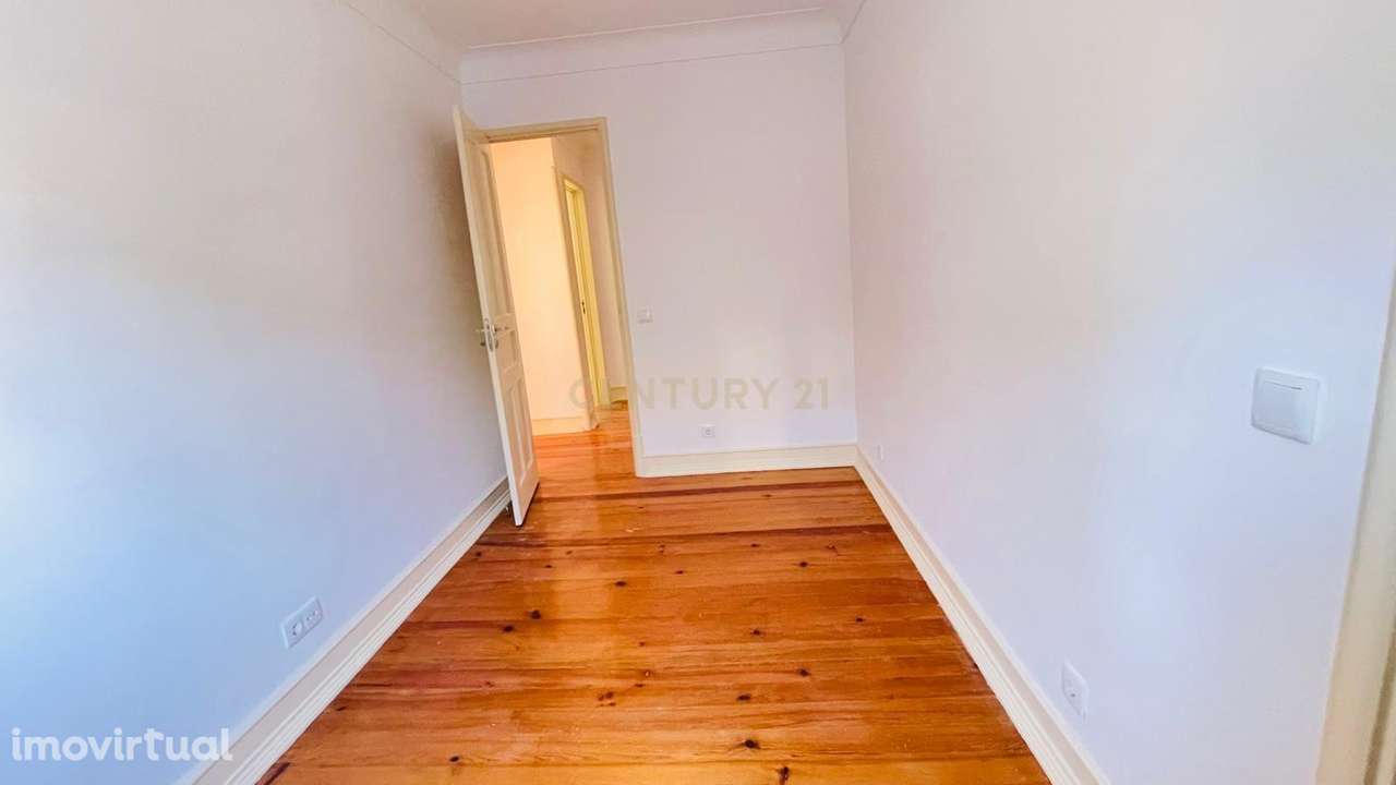 Apartamento T3 para Arrendamento em Zona Tranquila – Morelena / Pêro P - Grande imagem: 3/20