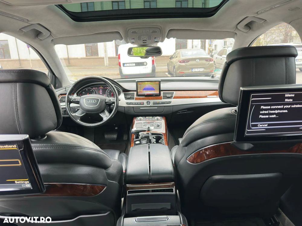 Audi A8 - 4