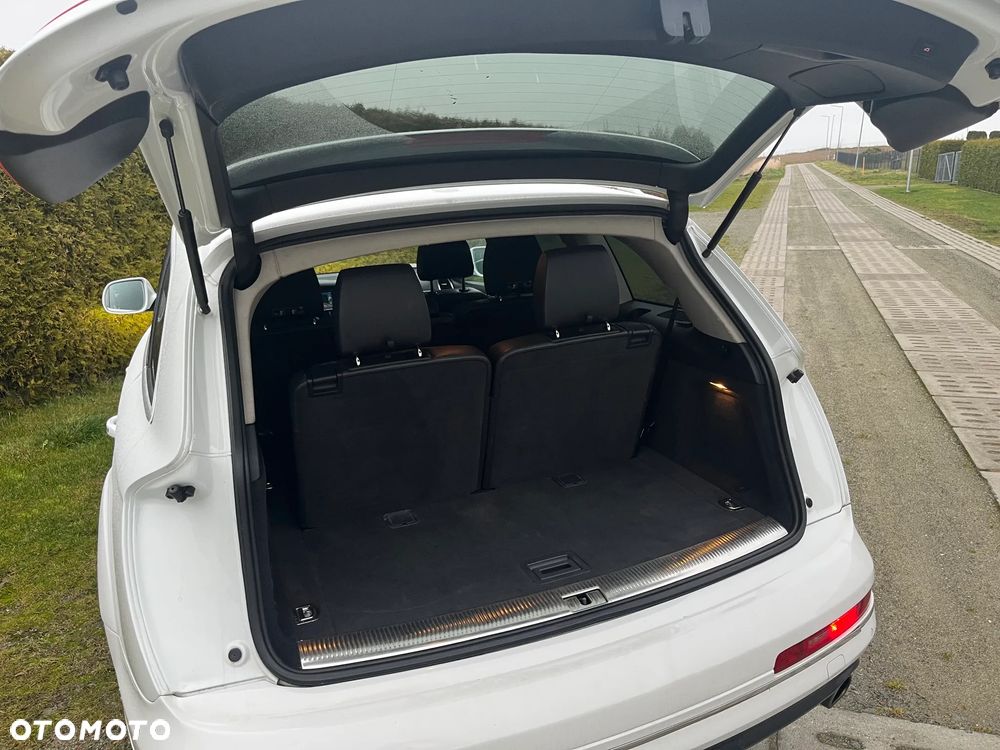 Audi Q7 3.0 TFSI Quattro Tiptronic - 6