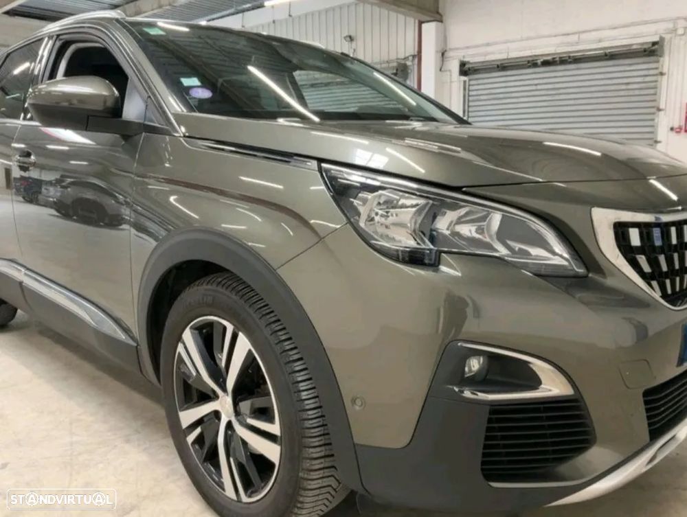 Peugeot 3008 1.2 PureTech Allure EAT6 - 2