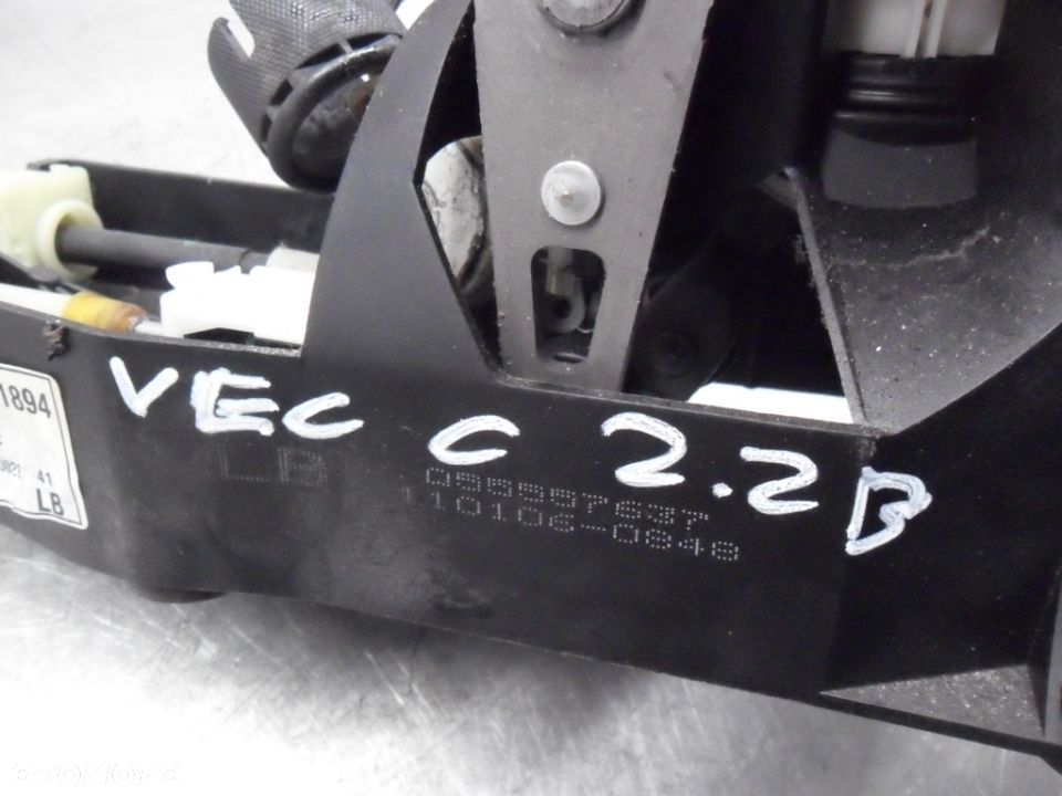 OPEL VECTRA C HB 5D 02-05 2.2DIRECT LEWAREK ZMIANY BIEGÓW 55557637 - 4