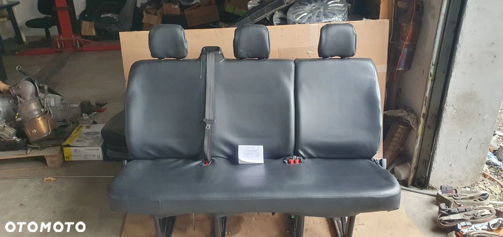 Pokrowce z EKO skóry komplet pokrowiec Renault Trafic III Vivaro B 14- - 1