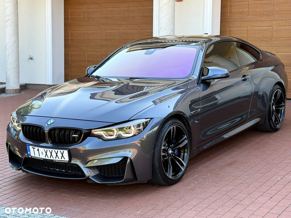 BMW M4 Coupe DKG