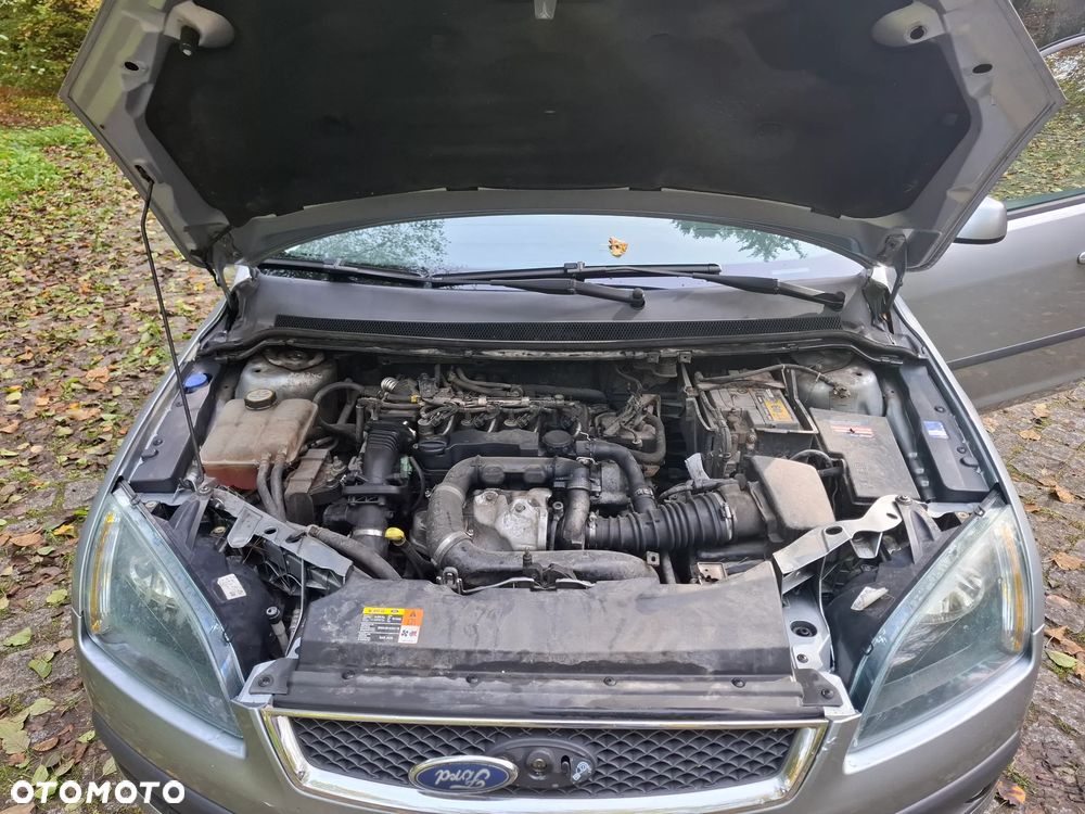 Ford Focus 1.6 TDCi Sport - 12