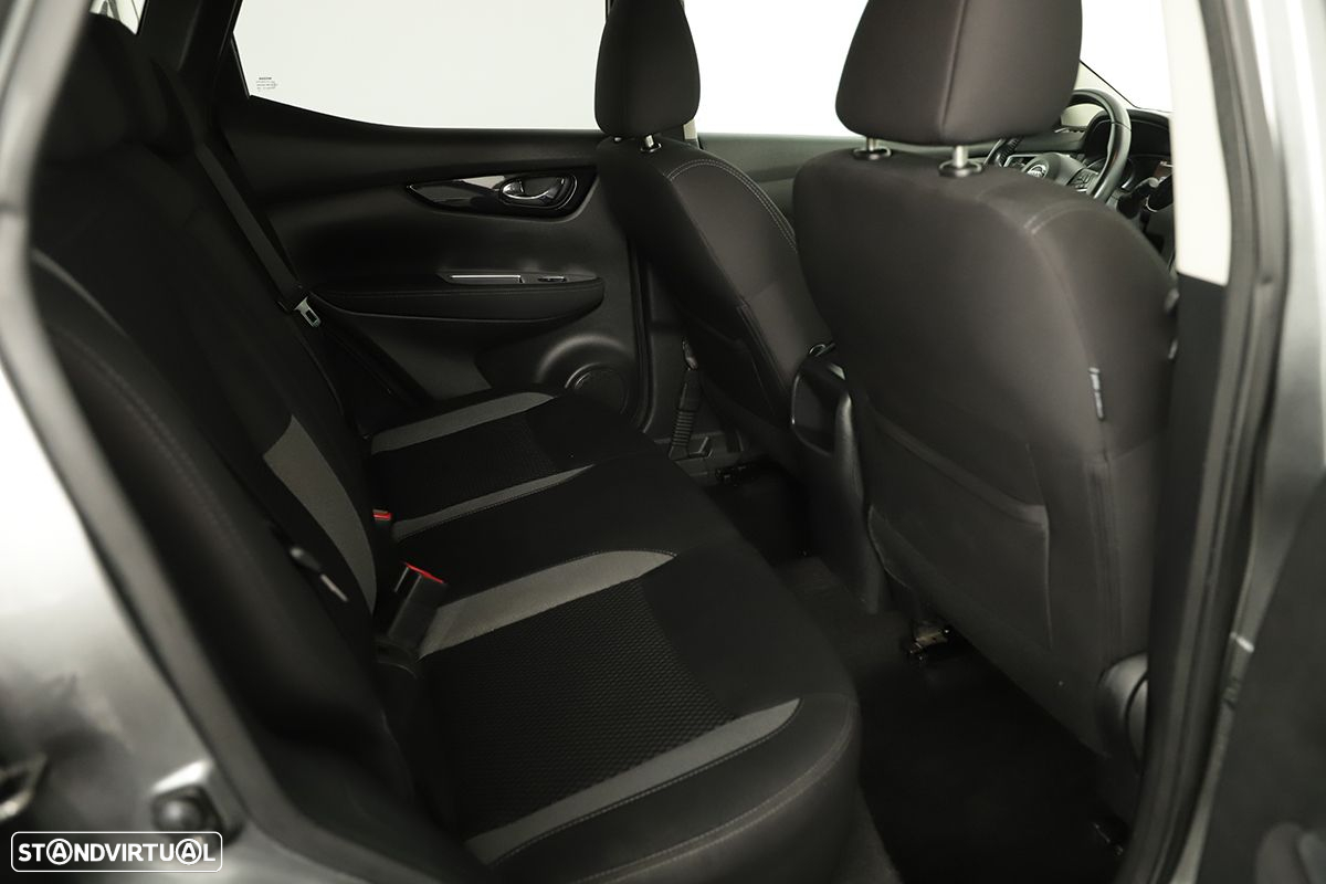 Nissan Qashqai 1.5 dCi N-Connecta - 20