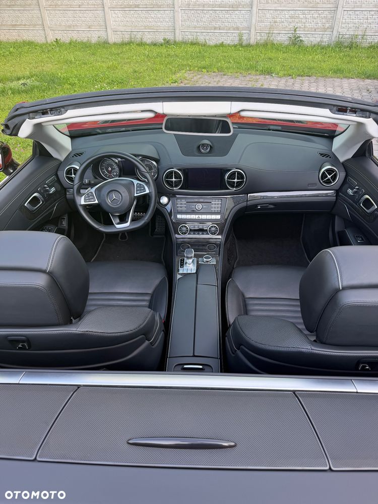 Mercedes-Benz SL - 23