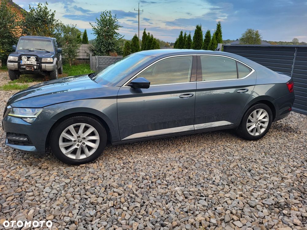 Skoda Superb 1.5 TSI Ambition DSG - 4