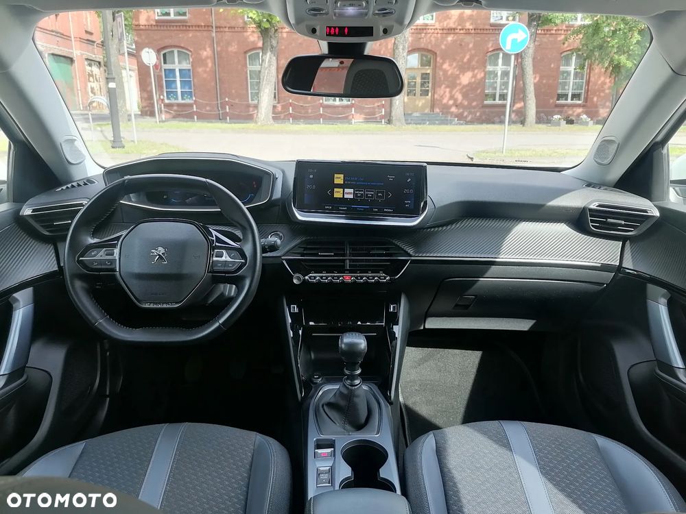 Peugeot 2008 1.5 BlueHDi Allure S&S - 28