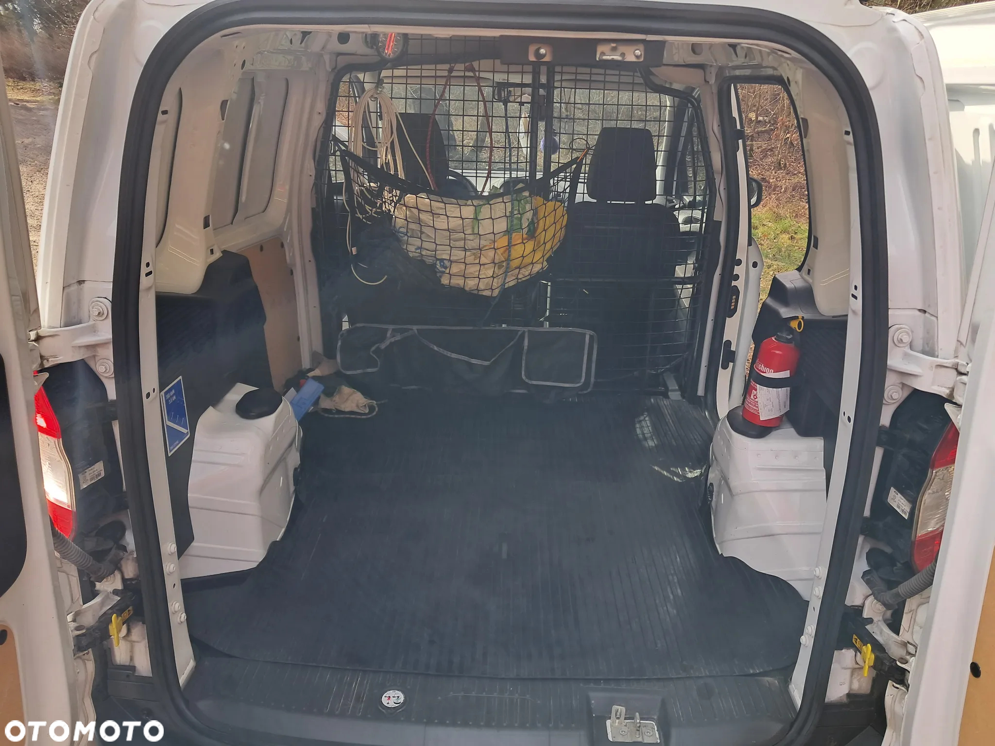 Ford Transit Courier - 5