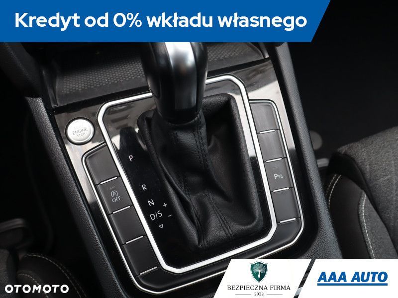 Volkswagen Passat Variant - 14