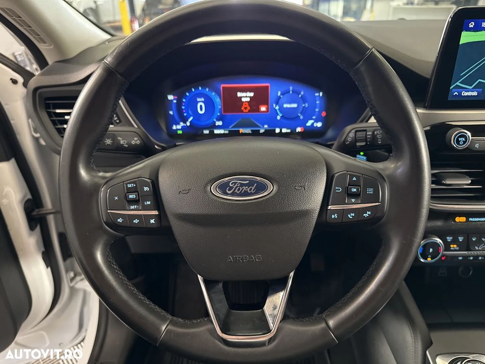 Ford Kuga - 17