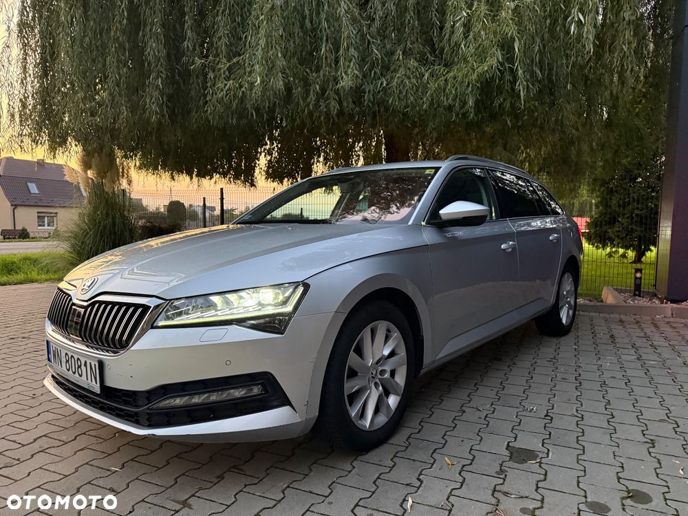 Skoda Superb 2.0 TDI SCR Ambition - 2