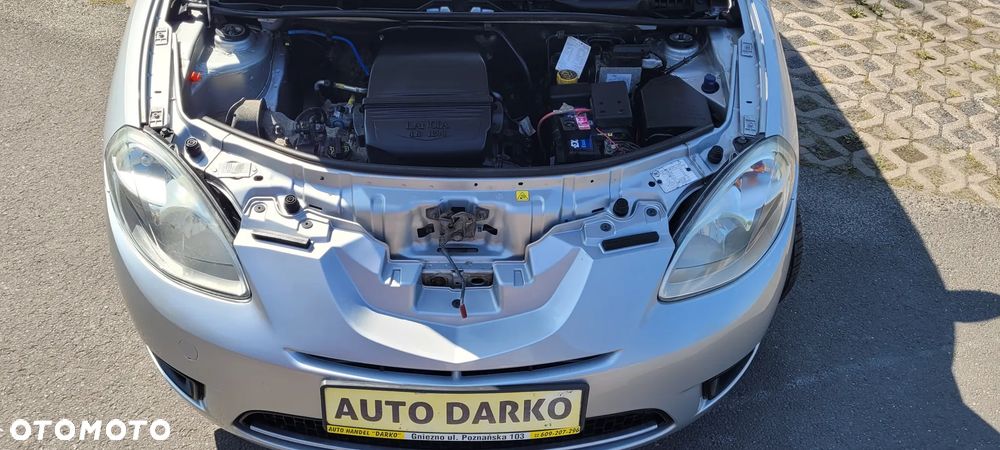 Lancia Ypsilon 1.2 8v - 12