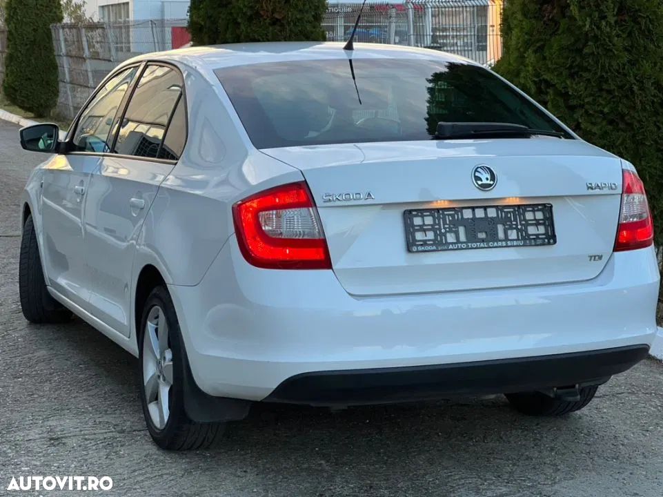 Skoda RAPID 1.6 TDI Elegance - 7