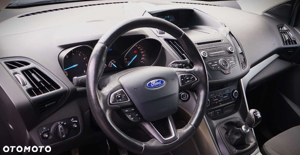 Ford Kuga - 11
