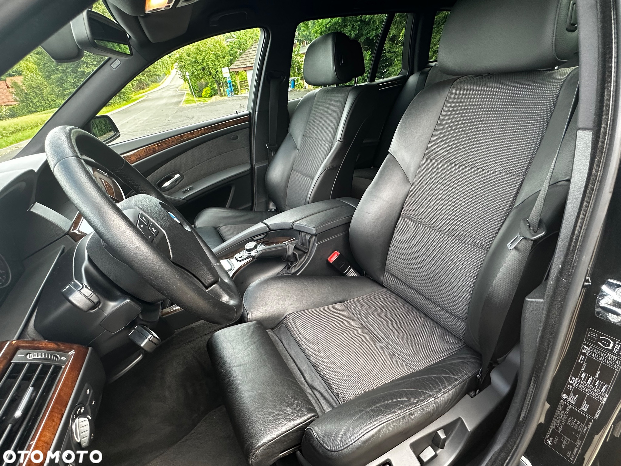 BMW Seria 5 525d Touring Edition Exclusive - 13