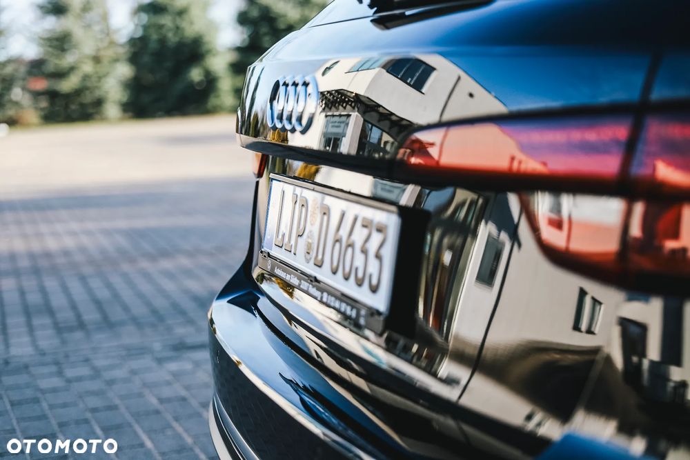 Audi A4 Avant 40 TDI S Line S tronic - 13