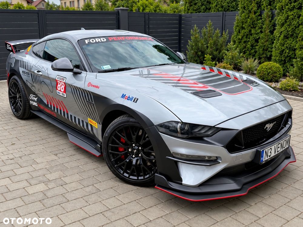 Ford Mustang 5.0 V8 GT - 1