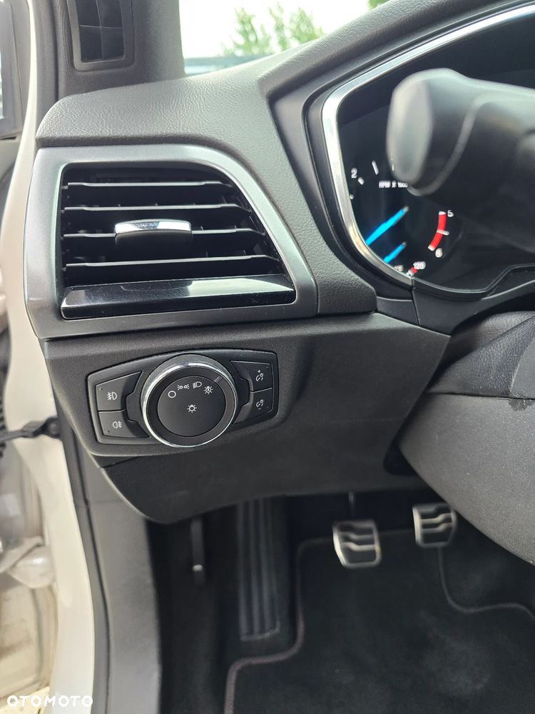 Ford Mondeo 2.0 TDCi ST-Line - 14
