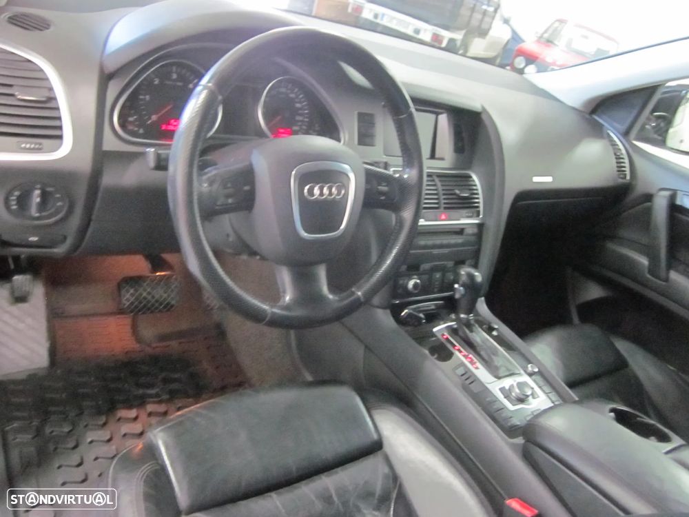 Audi Q7 3.0 TDI Sport Tiptronic - 9