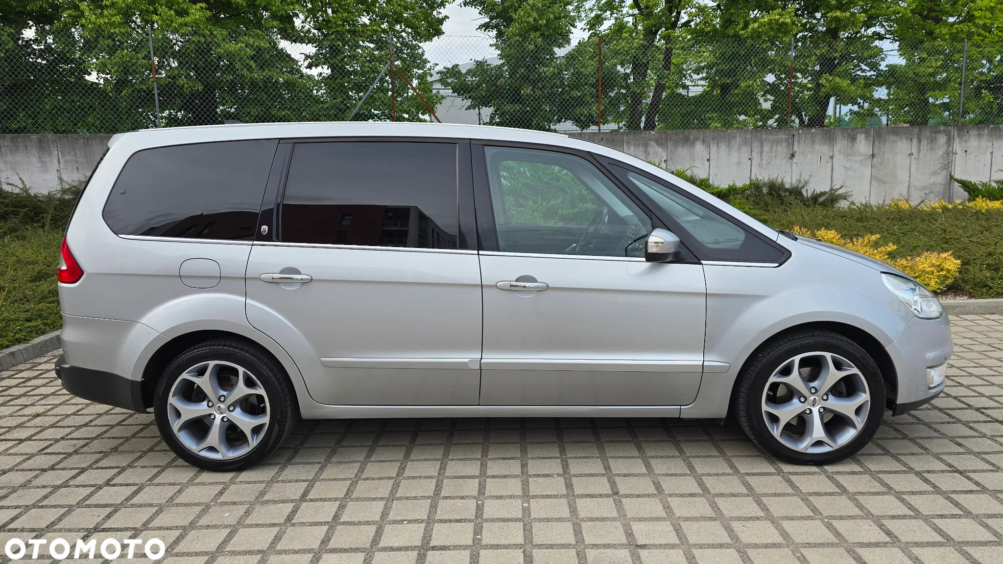 Ford Galaxy 2.0 TDCi Ghia - 8