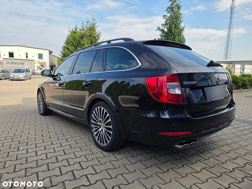 Skoda Superb Combi 3.6 V6 4x4 DSG L&K - 8