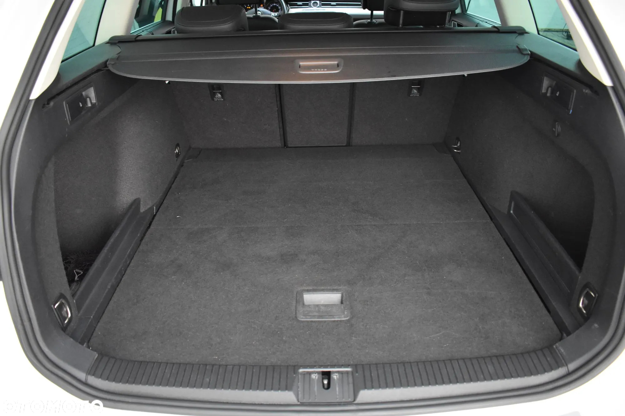 Volkswagen Passat 1.4 TSI BMT ACT Highline - 37