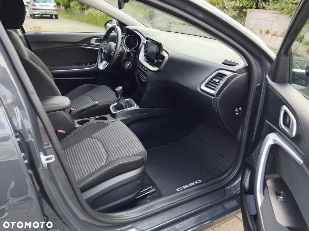 Kia Ceed 1.5 T-GDI M - 20