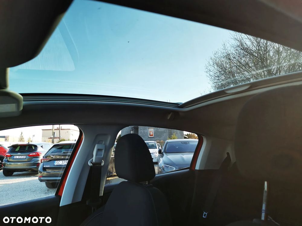 Peugeot 208 Blue-HDi 100 Stop&Start Style - 28