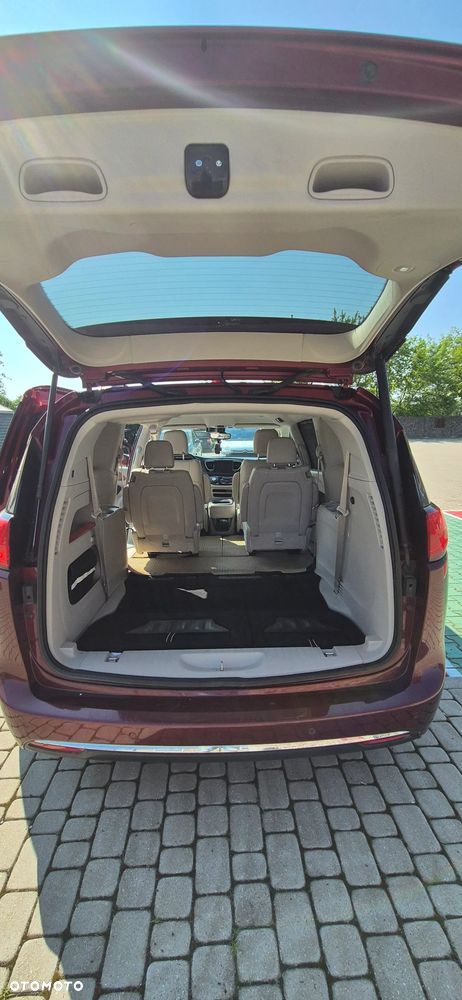 Chrysler Pacifica - 6