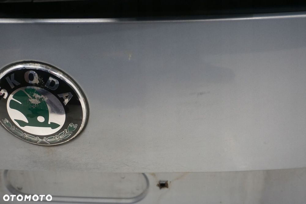 SKODA YETI KLAPA BAGAŻNIKA 9452 - 7