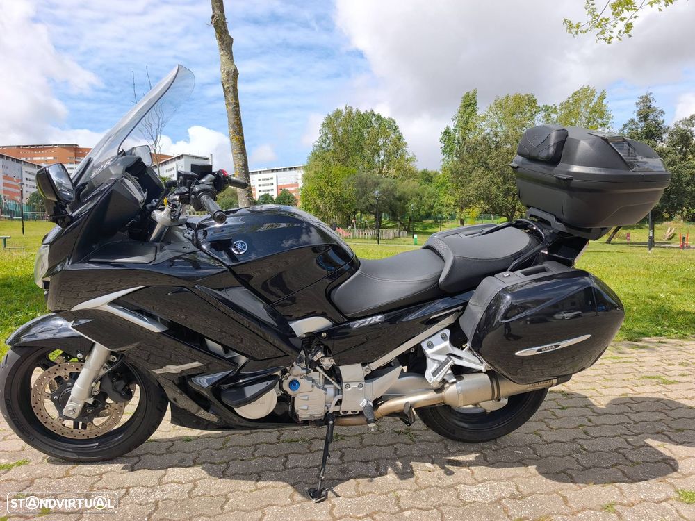 Yamaha FJR 1300 - 3