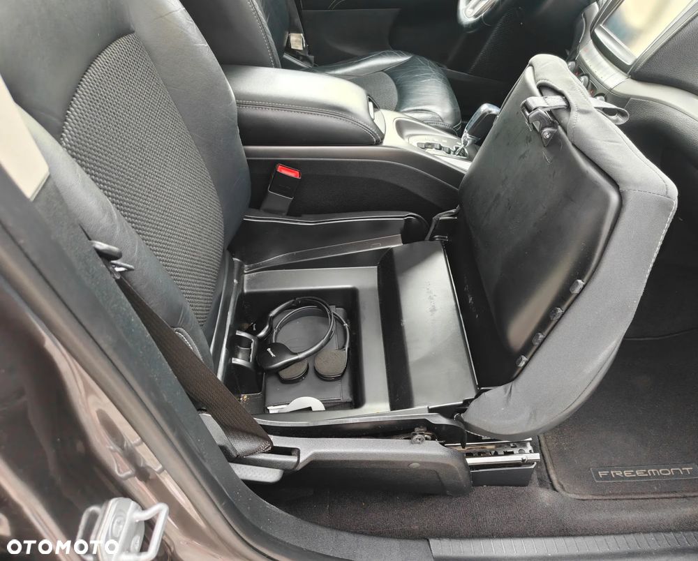 Fiat Freemont 2.0 Multijet 16V DPF Automatik Allrad Black Code - 23
