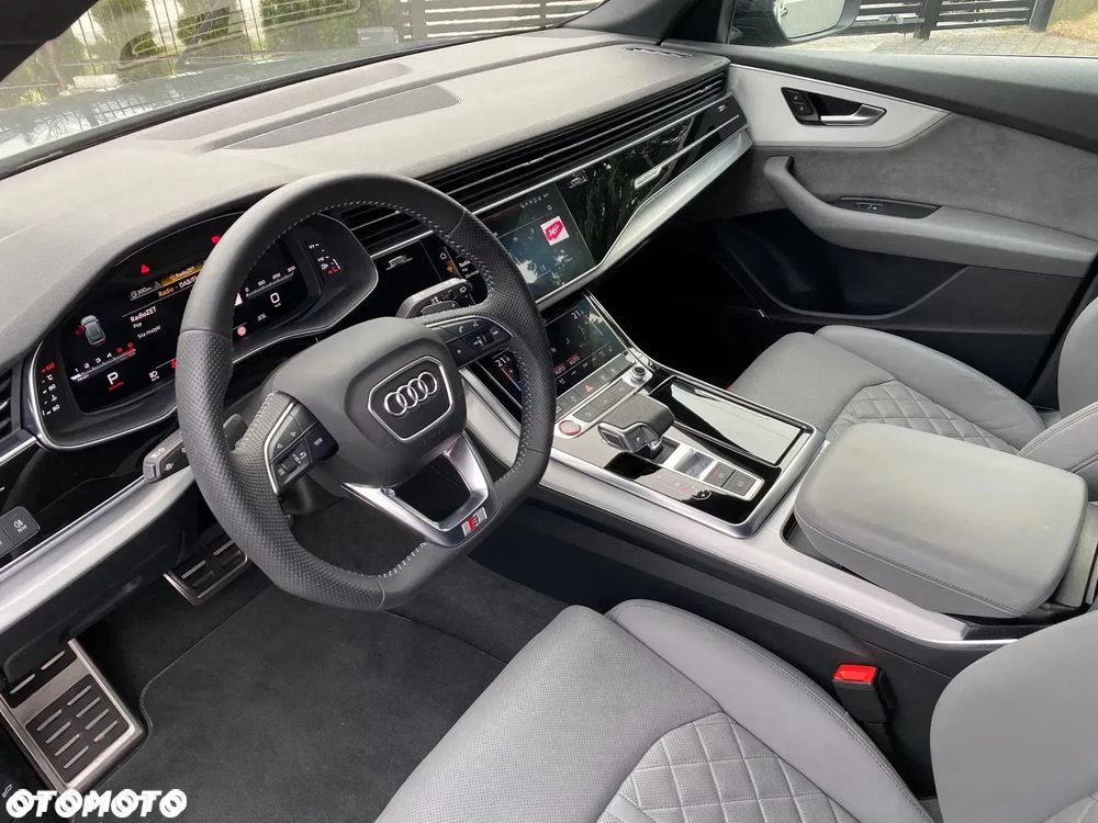 Audi SQ8 - 18