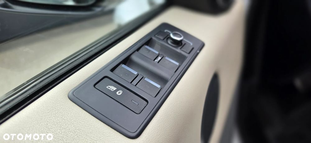 Land Rover Range Rover Sport - 11