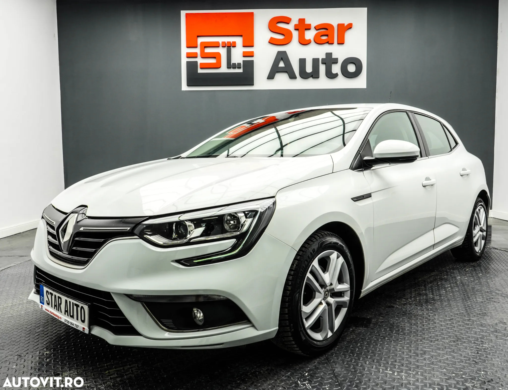Renault Megane Blue dCi 116 Zen - 2